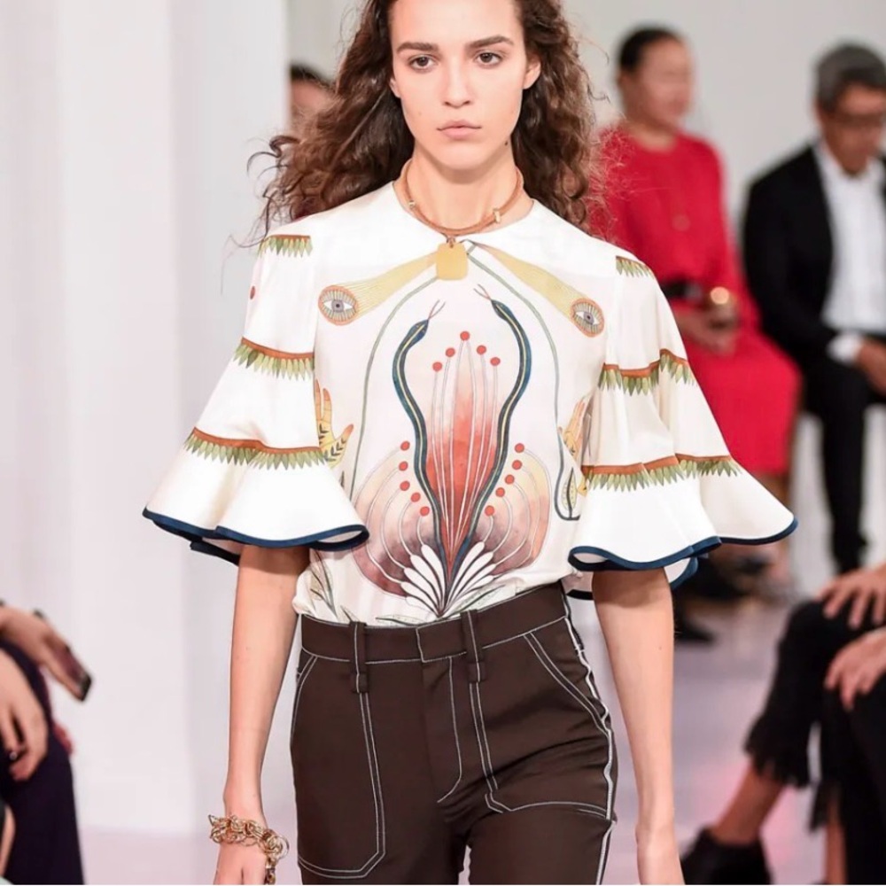 ✨ CHLOE spring summer 2018 painted silk blouse